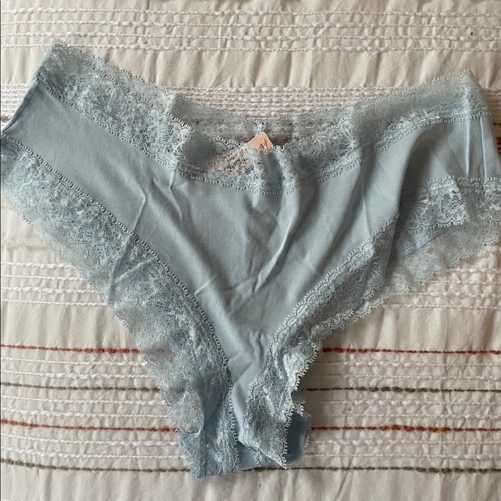 VICTORIAS SECRET light blue cheeky panty